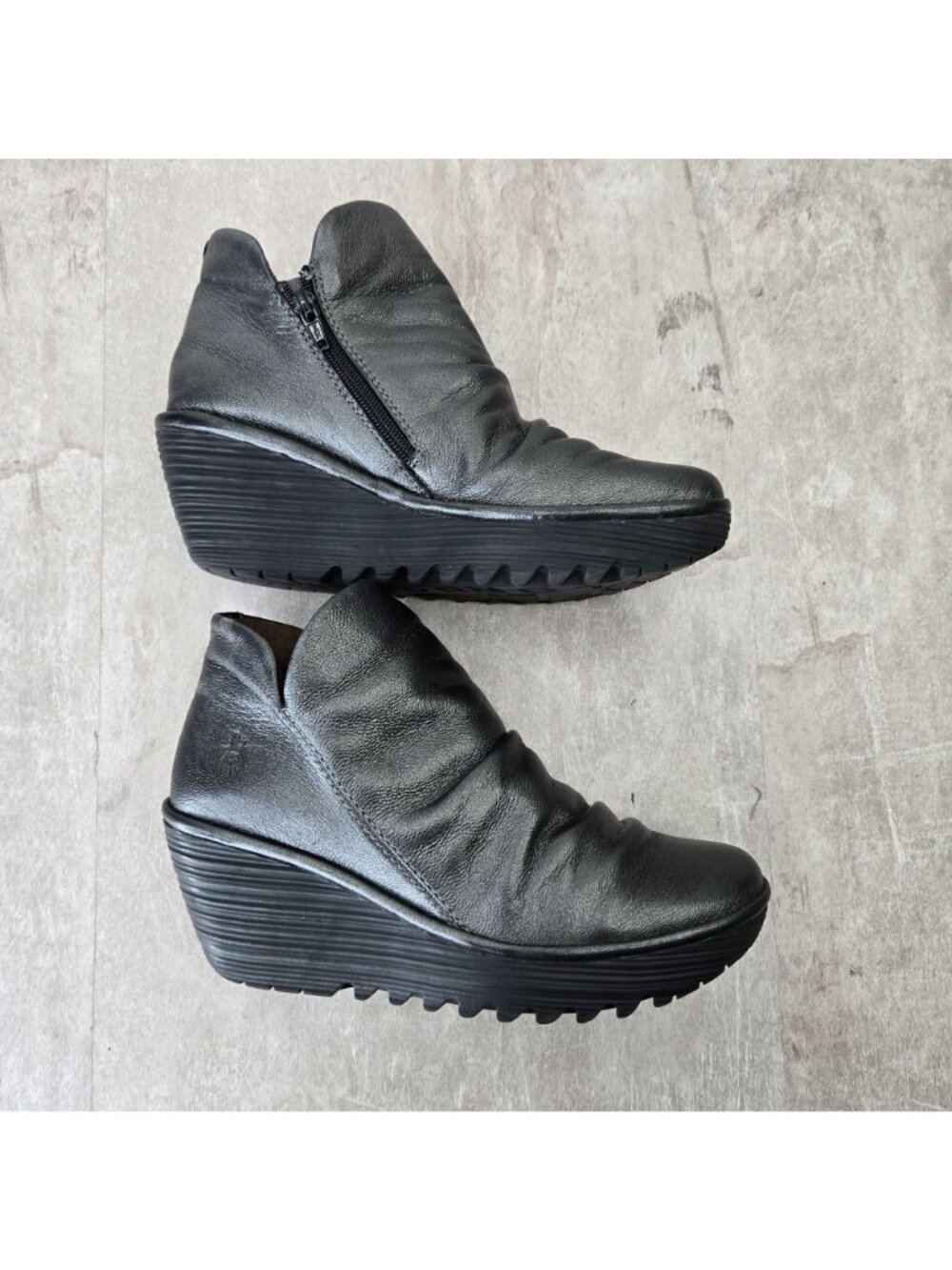 Fly London Wedge Boot Gray Metallic Leather Chunky Platform Slouchy Ankle Bootie - Picture 5 of 11